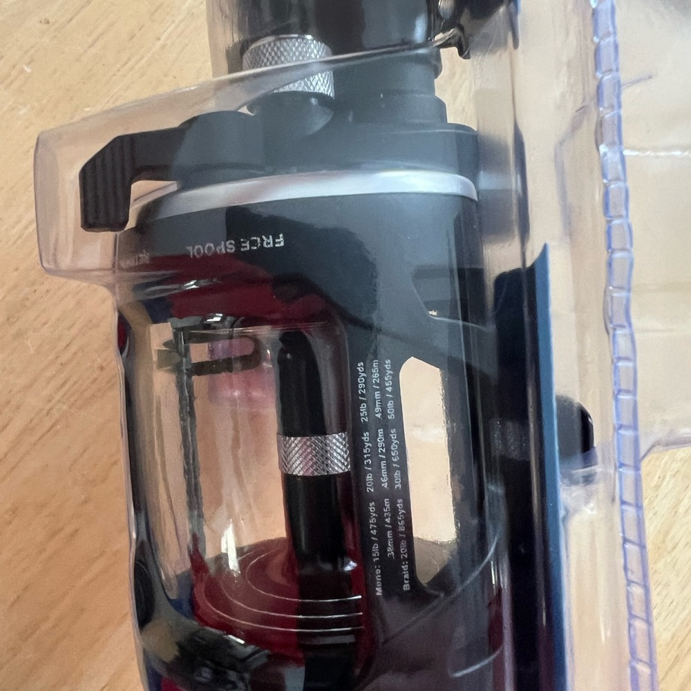 Penn Rival RVL20LW Saltwater Fishing Reel 5.1:1 Gear Ratio - Picture 15 of 16